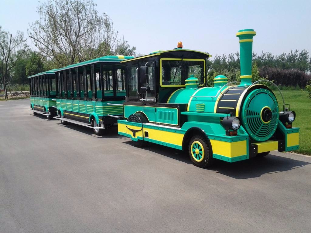 卢龙绿色观光火车